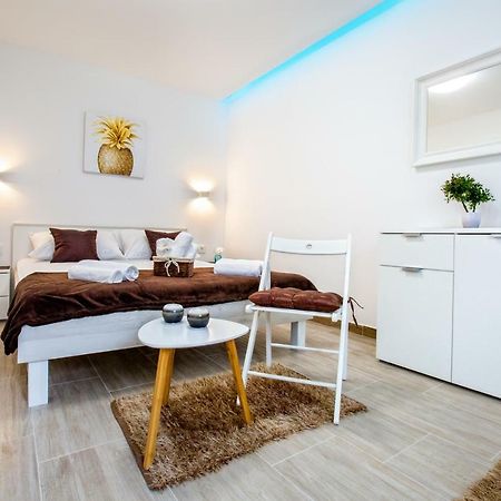 Apartment Nives In The City Center - Free Parking Split Ngoại thất bức ảnh