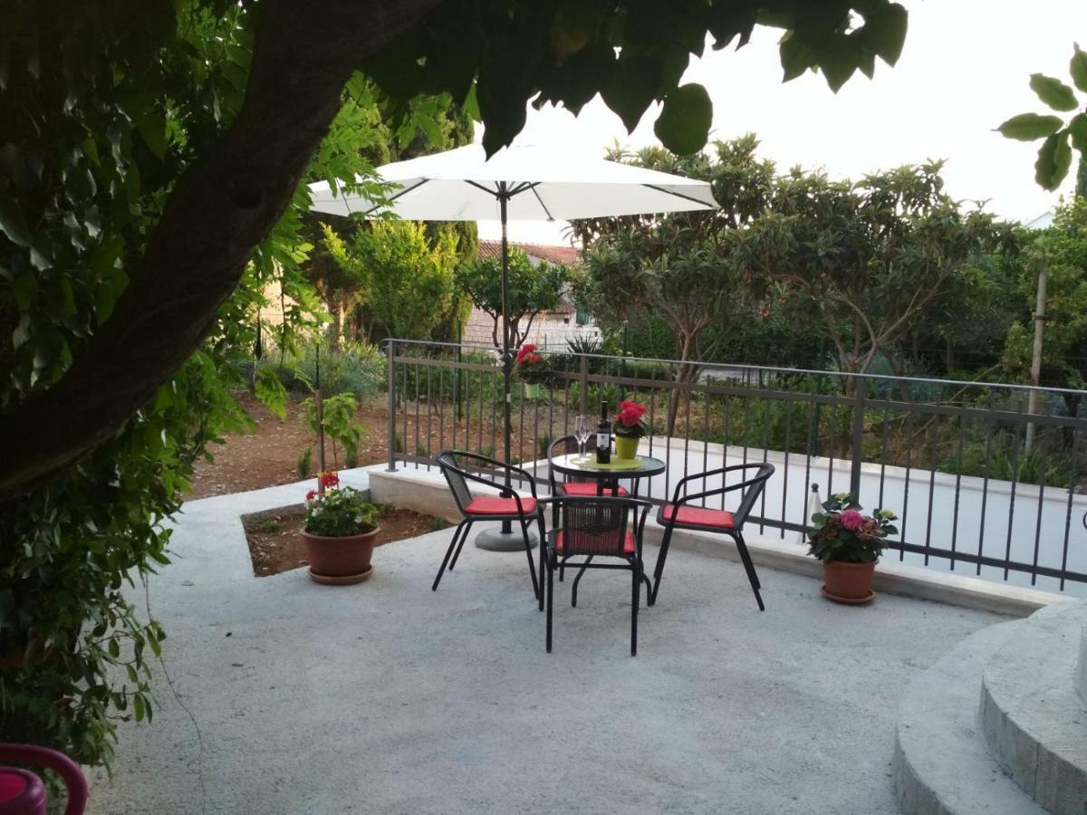 Apartment Nives In The City Center - Free Parking Split Ngoại thất bức ảnh