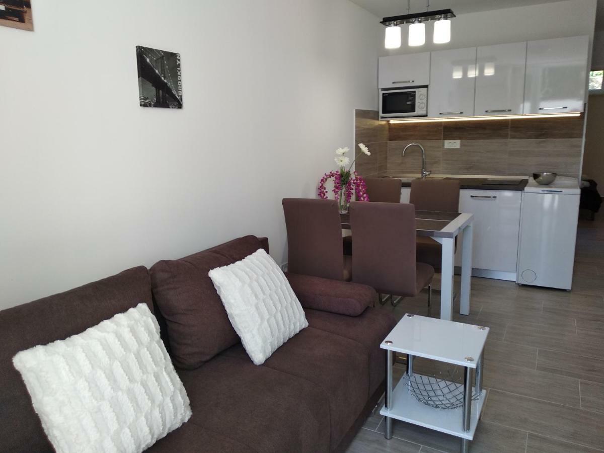 Apartment Nives In The City Center - Free Parking Split Ngoại thất bức ảnh