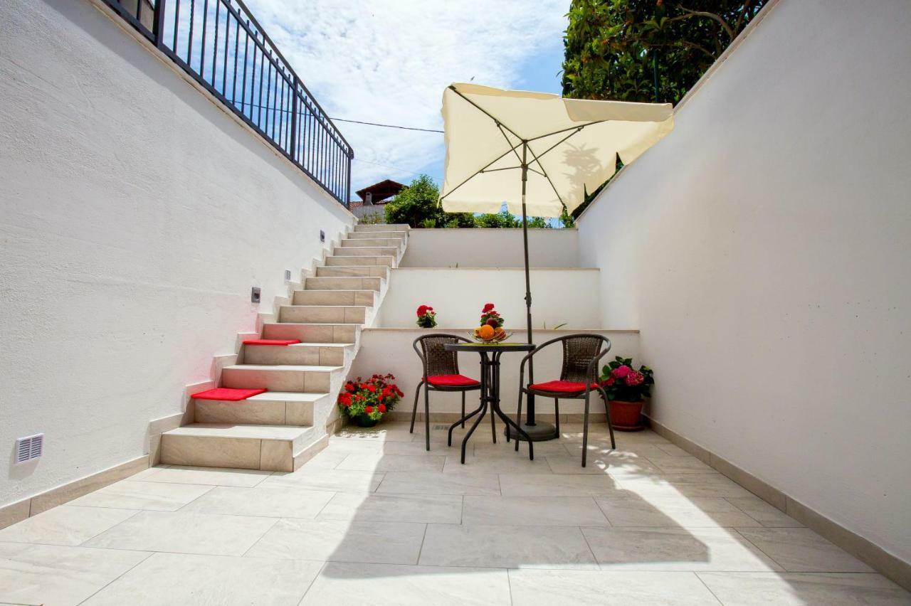 Apartment Nives In The City Center - Free Parking Split Ngoại thất bức ảnh