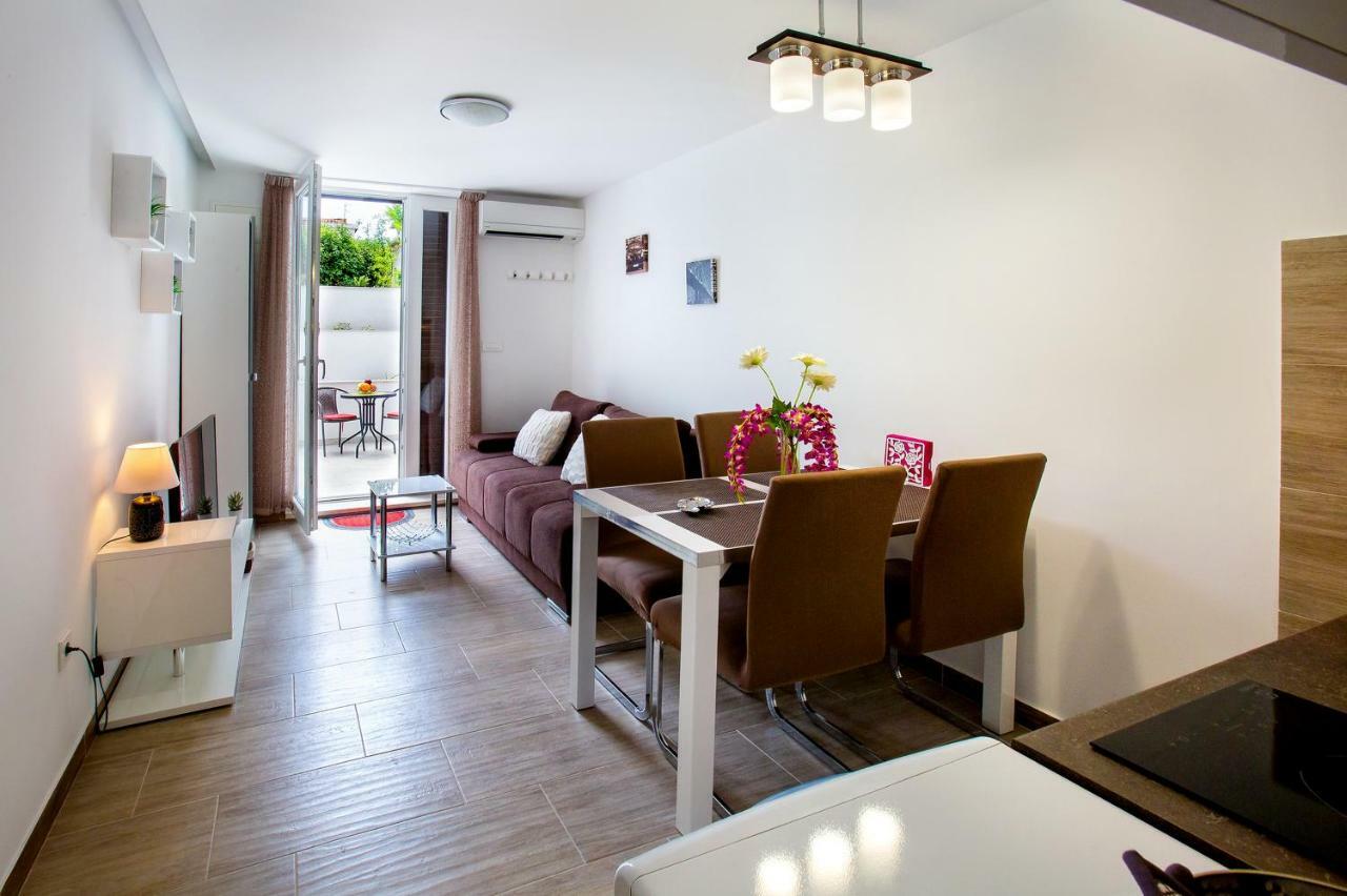 Apartment Nives In The City Center - Free Parking Split Ngoại thất bức ảnh