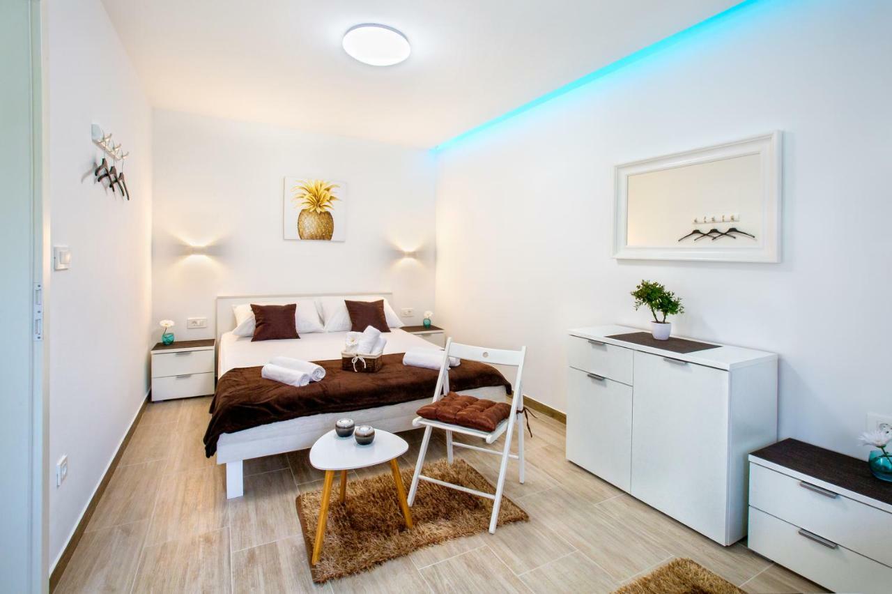 Apartment Nives In The City Center - Free Parking Split Ngoại thất bức ảnh